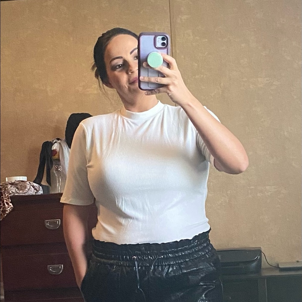 Zenana mock neck fitted top.
